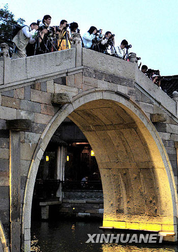 水鄉(xiāng)夜色入畫圖[圖]