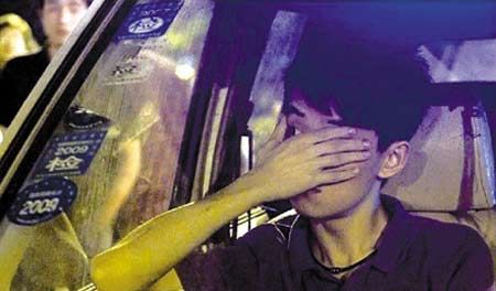 杭州飆車案被告人胡斌一審被判有期徒刑3年(圖)