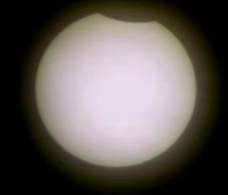 組圖：我國境內出現日食景觀