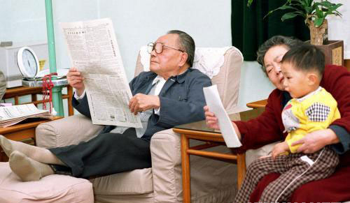 家人眼里的卓琳：她是愛、奉獻和幸福的源泉(組圖)