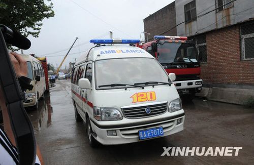 石家莊廠房坍塌事故已造成17人遇難(組圖)