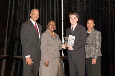 《中國日報·美國版》榮獲美國東南地區年度最佳少數族裔媒體獎