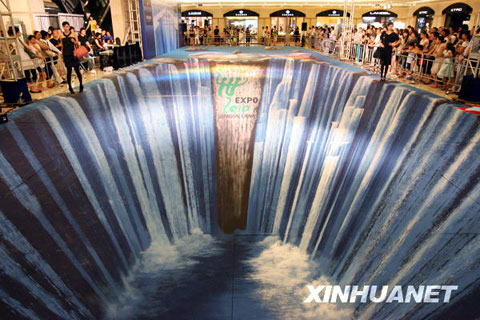 巨幅3D立體畫亮相上海[組圖]