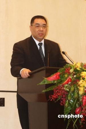 溫家寶任命崔世安為第三任澳門行政長官