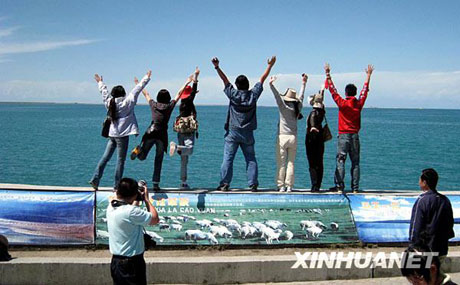 青海湖上好風(fēng)光[組圖]