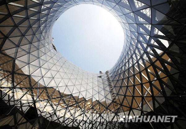上海世博會世博軸“陽光谷”全部亮相[組圖]