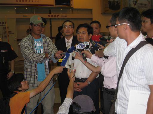 大陸捐贈物資分海空兩路抵臺 