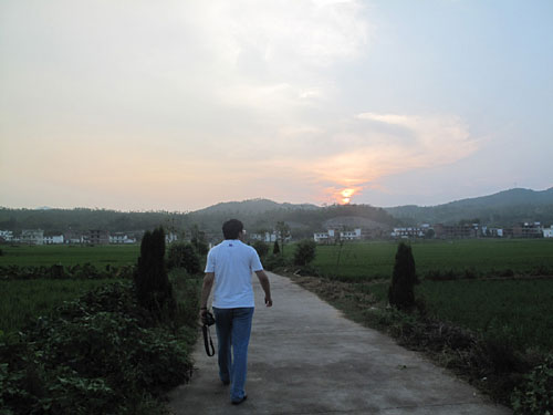 [記者手記]在老區(qū)精神感召下可愛可敬的同行們