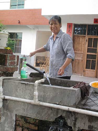 [記者手記]兄弟珍貴,老俵珍重-——我們在老區的家
