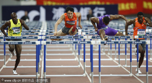 上海賽-劉翔復(fù)出13秒15獲第2 中國(guó)飛人完美起飛