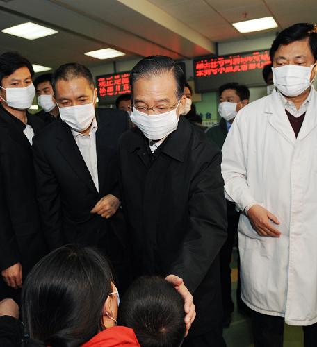 溫家寶到北京兒童醫院考察甲型流感防控工作