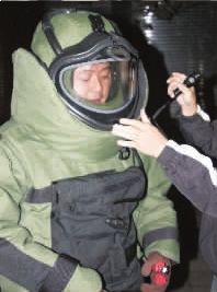 貴陽男子劫持男童與警方對峙被擊斃