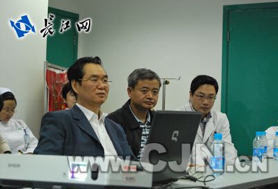 “暴走媽媽”割肝救子手術成功 60萬元手術費全免