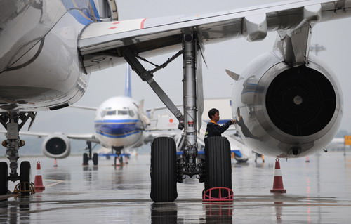 南航海口維修廠全力做好海南島歡樂節(jié)保障工作