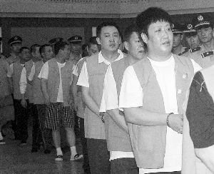 榆樹市人大常委會原副主任徐鳳山之子徐偉被針決