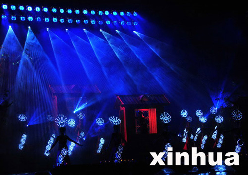 騰龍洞《夷水麗川》美輪美奐