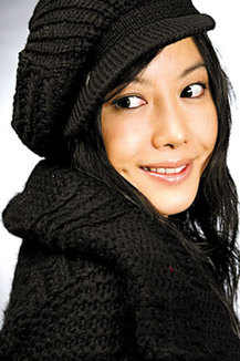 女模特譚靜墜樓身亡續：4名韓國人被判賠12萬元