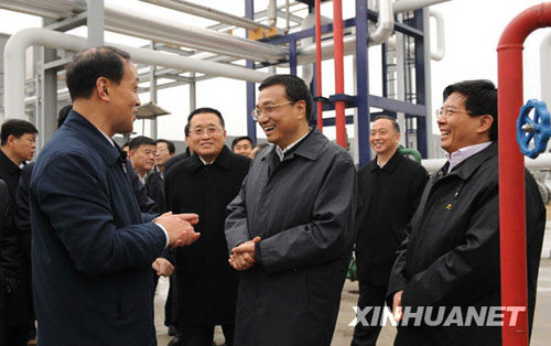 李克強在安徽考察時強調鞏固經濟回升基礎