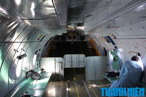 越南交通運輸部副部長飛往發現疑似物區域