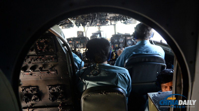 越南空軍搜救發現海上油帶 或與馬航失聯客機有關